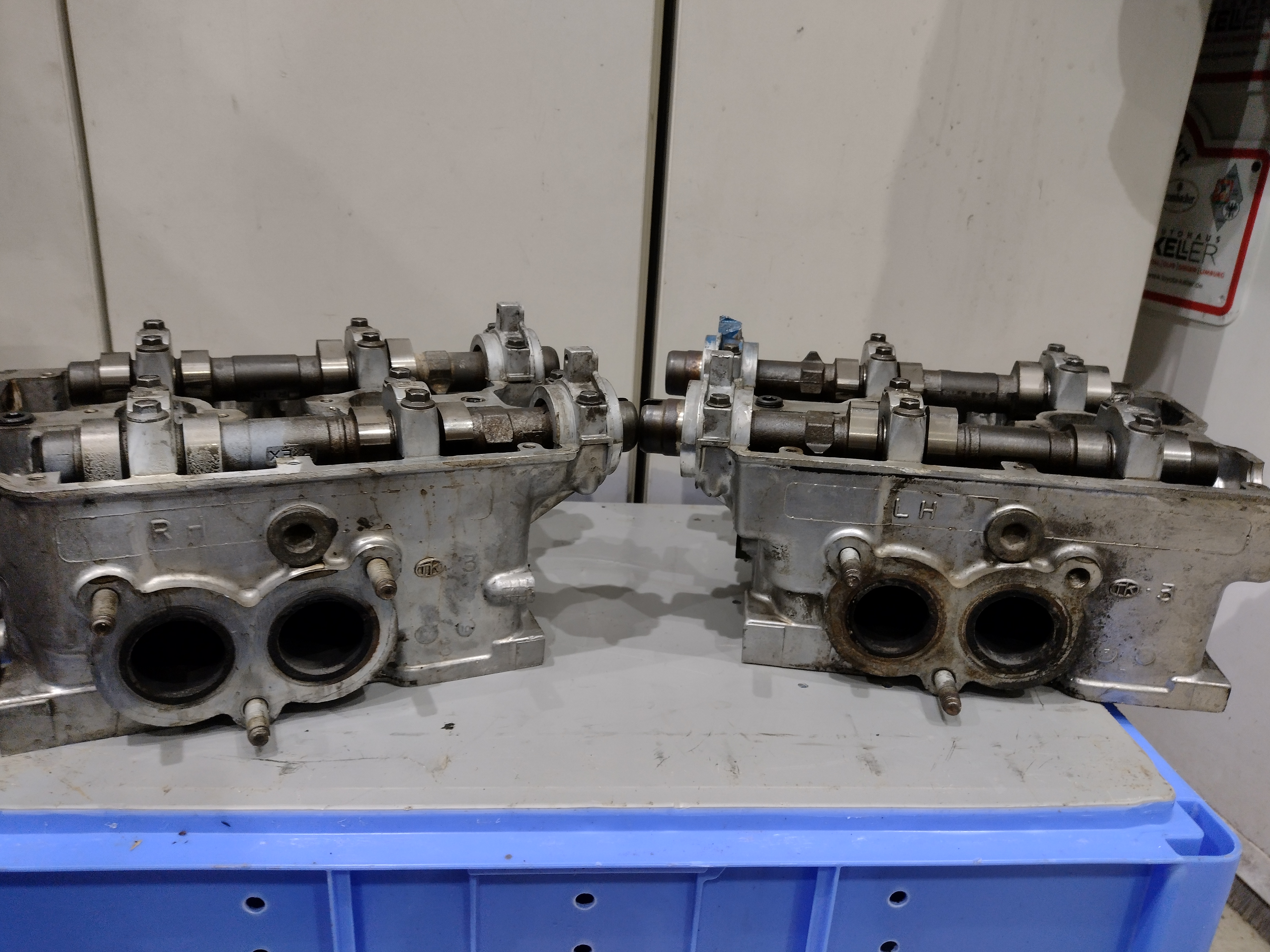 Satz Zylinderköpfe mit Nockenwellen für Subaru Impreza GT WRX V2 EJ20G Turbo