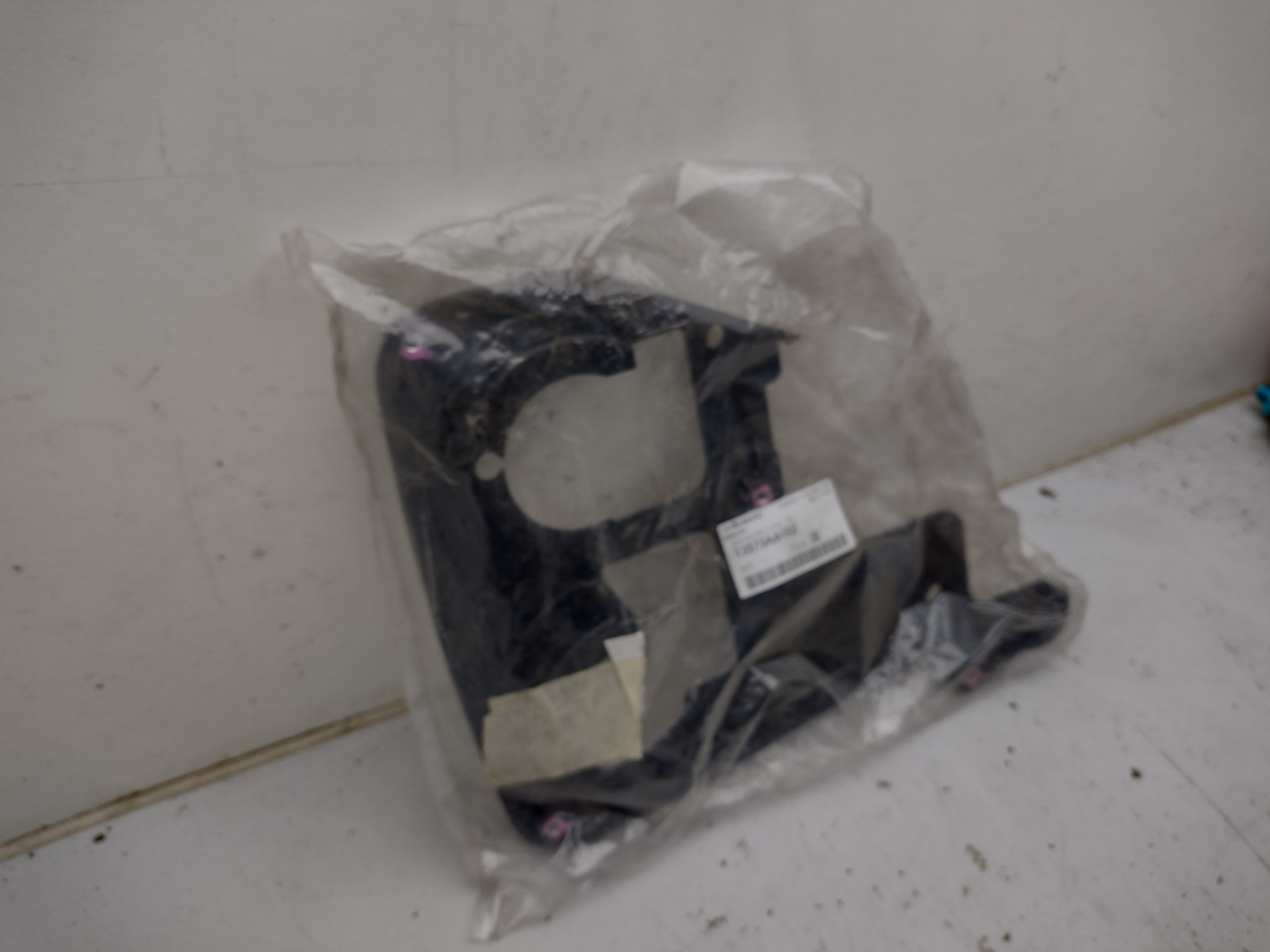 13573AA102 hintere rechte Zahnriemenabdeckung für Subaru DOHC EJ20 EJ25 Motor Impreza / Legacy / Forester 