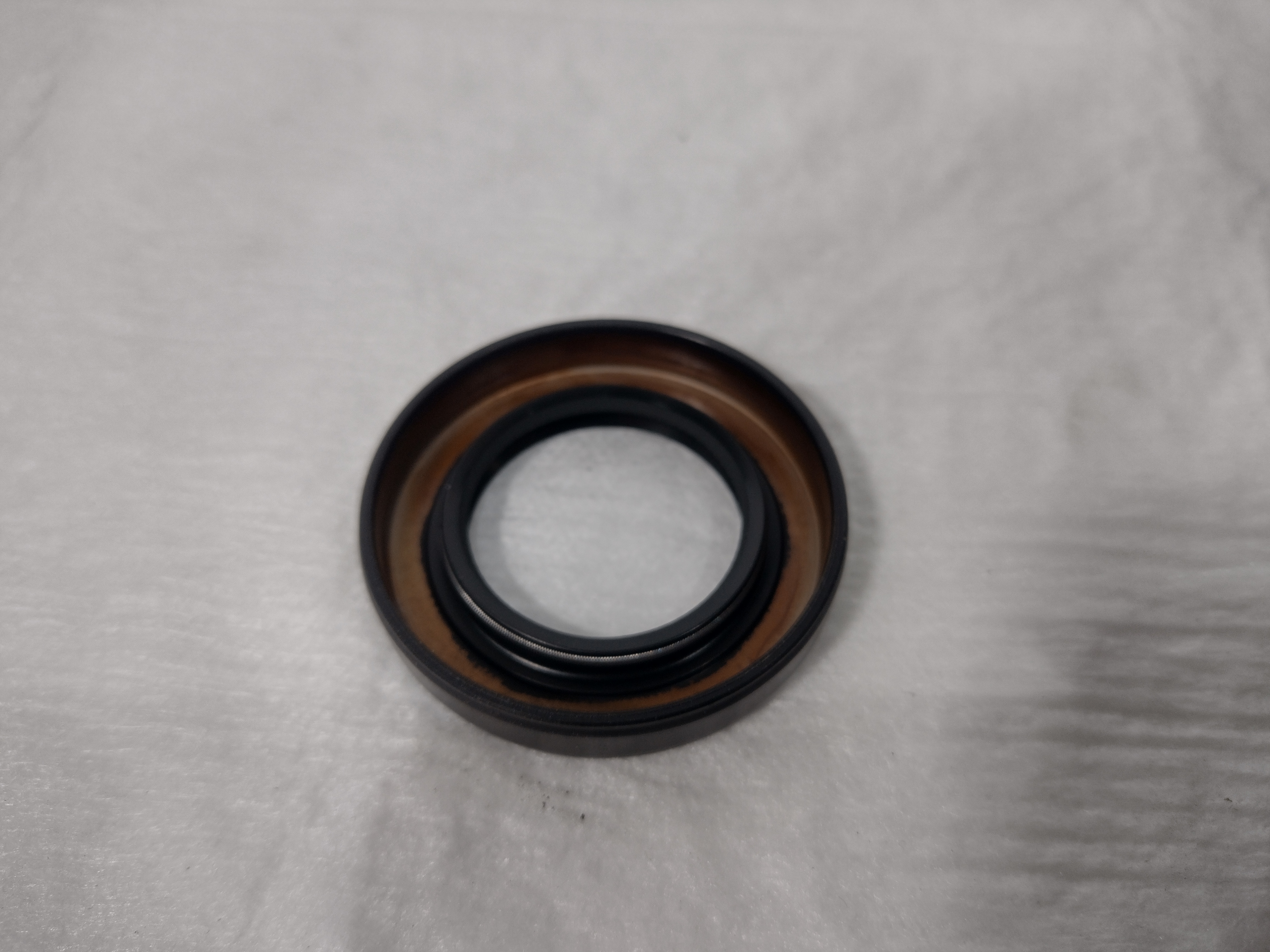 Simmerring Antriebswelle vorne rechts für Subaru Impreza GT/WRX, Forester, Legacy, 5MT/6MT, -2004, 30x50x9 - 806730041