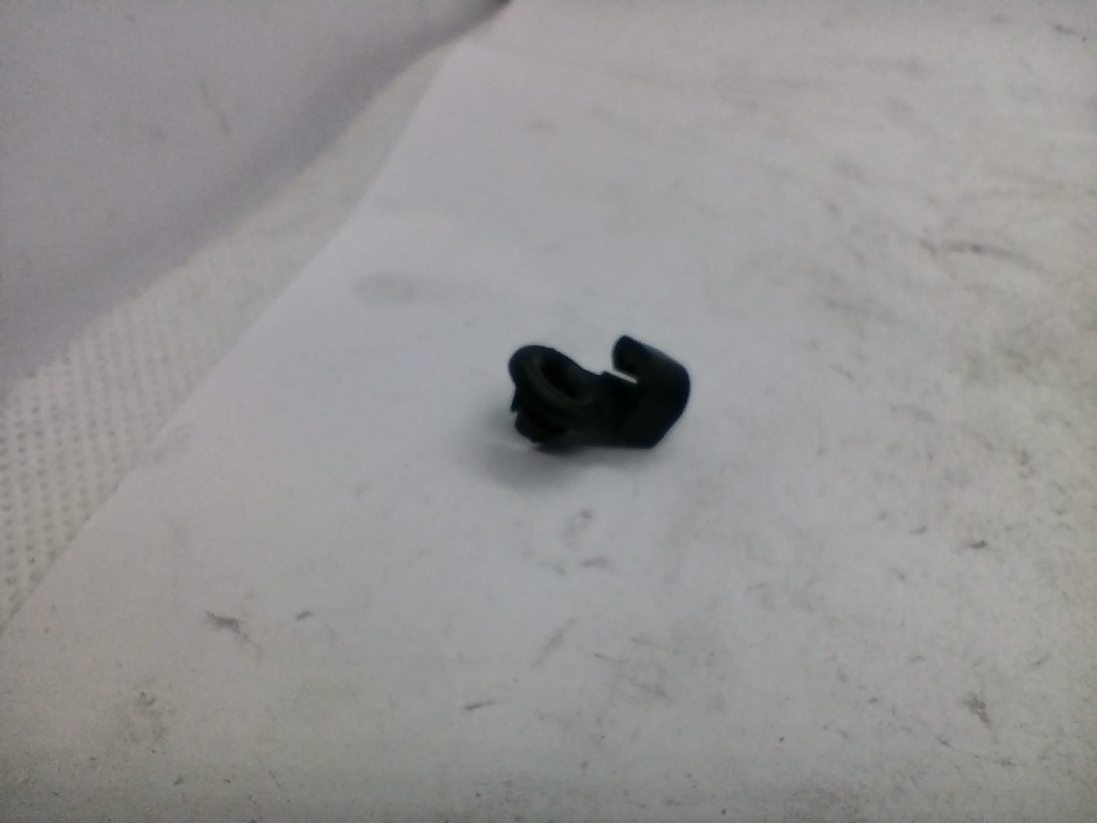 Peugeot  / CITROËN Türschloss Clip Halteklammer 914715 NEU NOS NEW