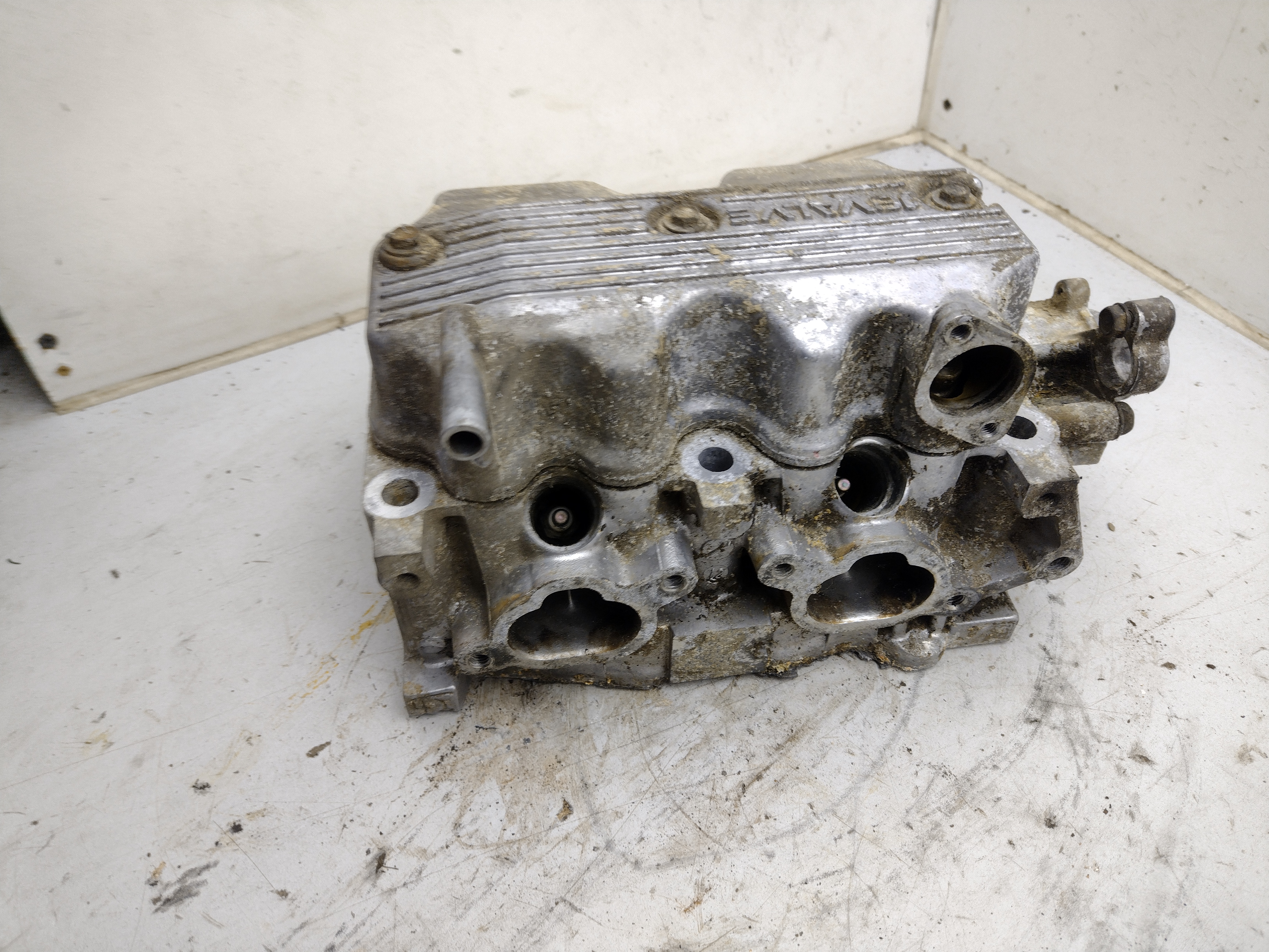 Zylinderkopfe mit Nockenwelle Links für Subaru Impreza GC GF 116PS
