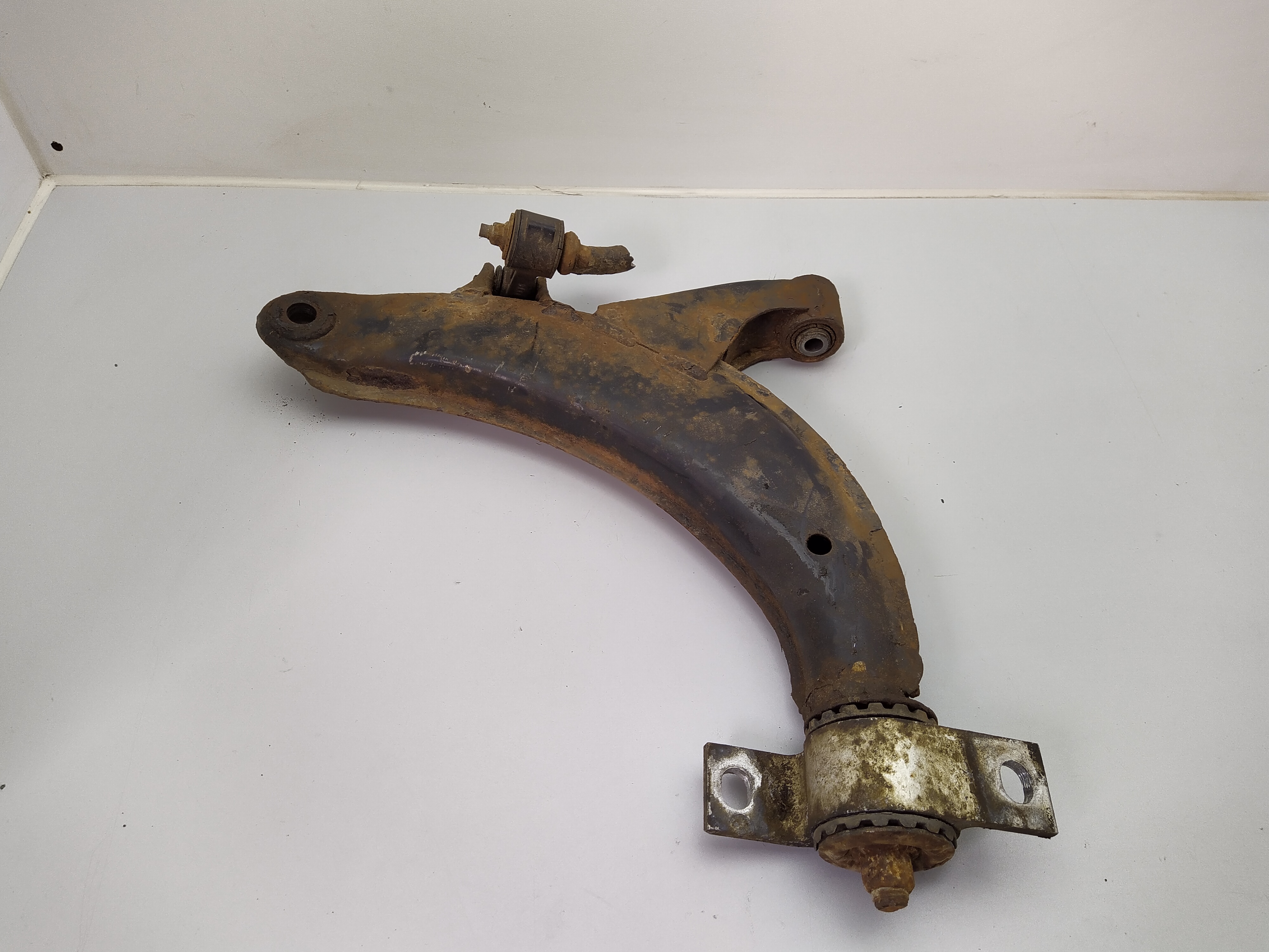 Querlenker vorne links Subaru Impreza 1 GC GF 93-00