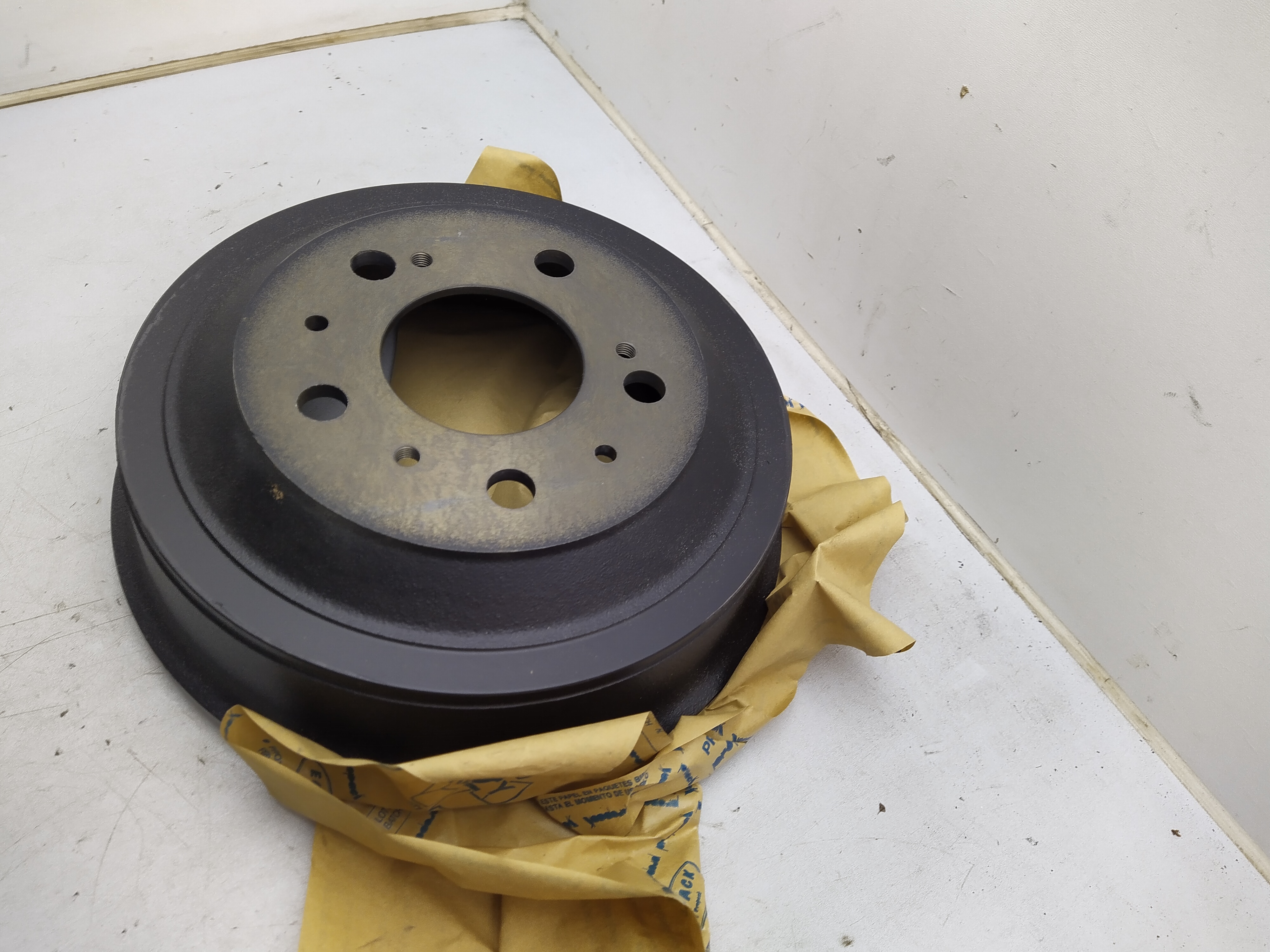 Citroen / Peugeot / Fiat Bremstrommel 424738 1306211080 NEU NOS NEW