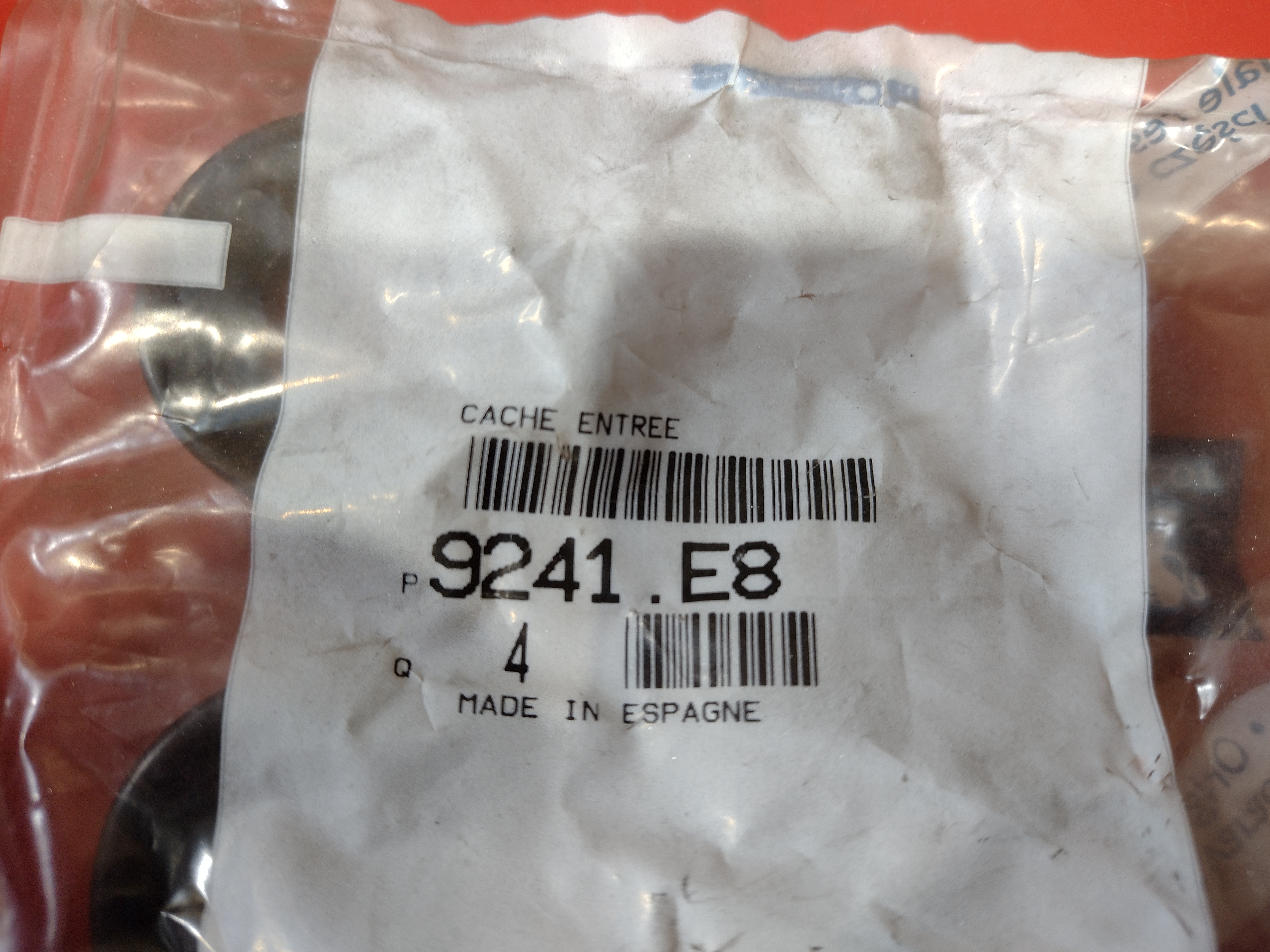 Citroen / Peugeot STOPFEN FÜR KURBELEINTRITTSLOCH 9241E8 NEU NOS NEW