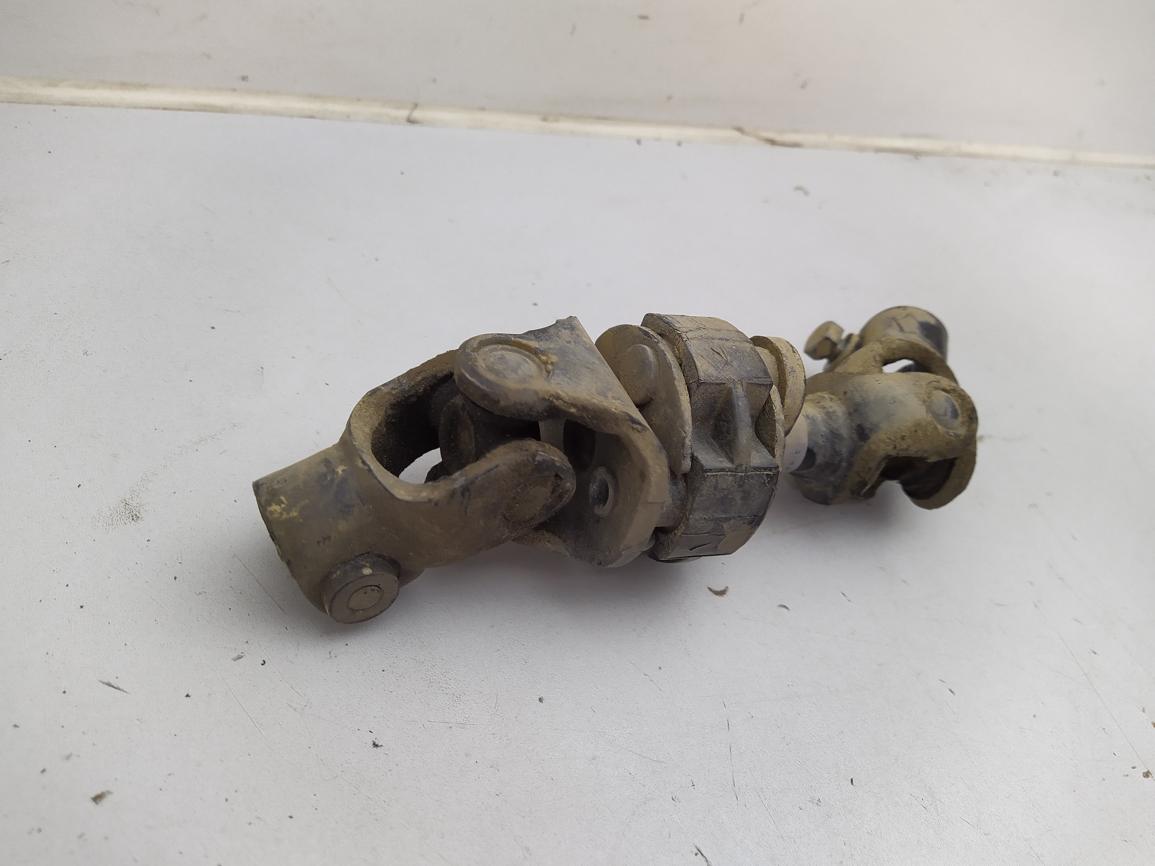 Kreuzgelenk Lenkung Subaru Impreza GG/GD Bj.01-05