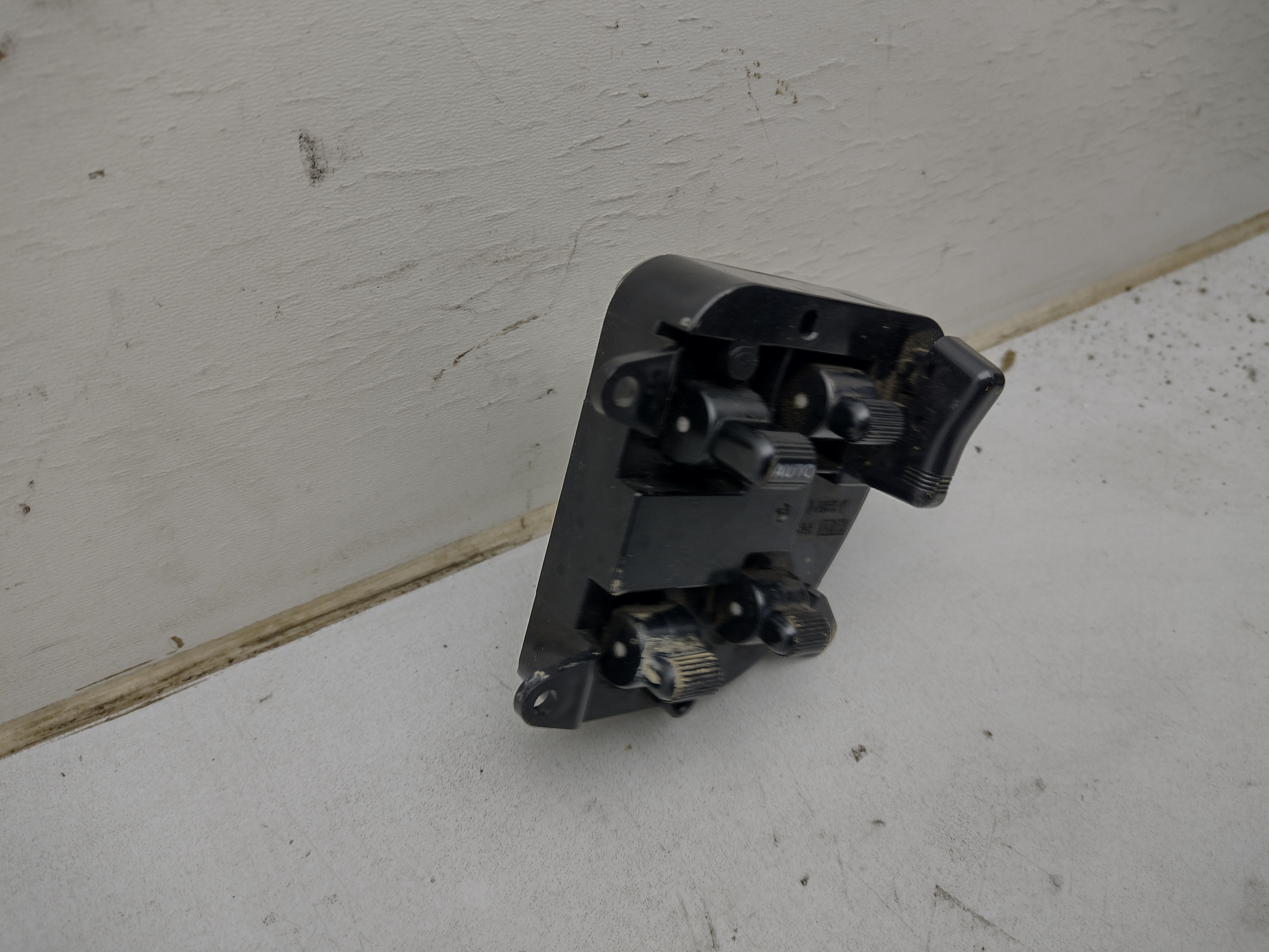 Schalter Fensterheber vorne links für Subaru Impreza GC GF 93-97
