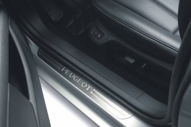 PEUGEOT 407 TÜRSCHWELLENLEISTEN VORNE UND HINTEN EDELSTAHL GEBÜRSTET 962383 NEU NOS