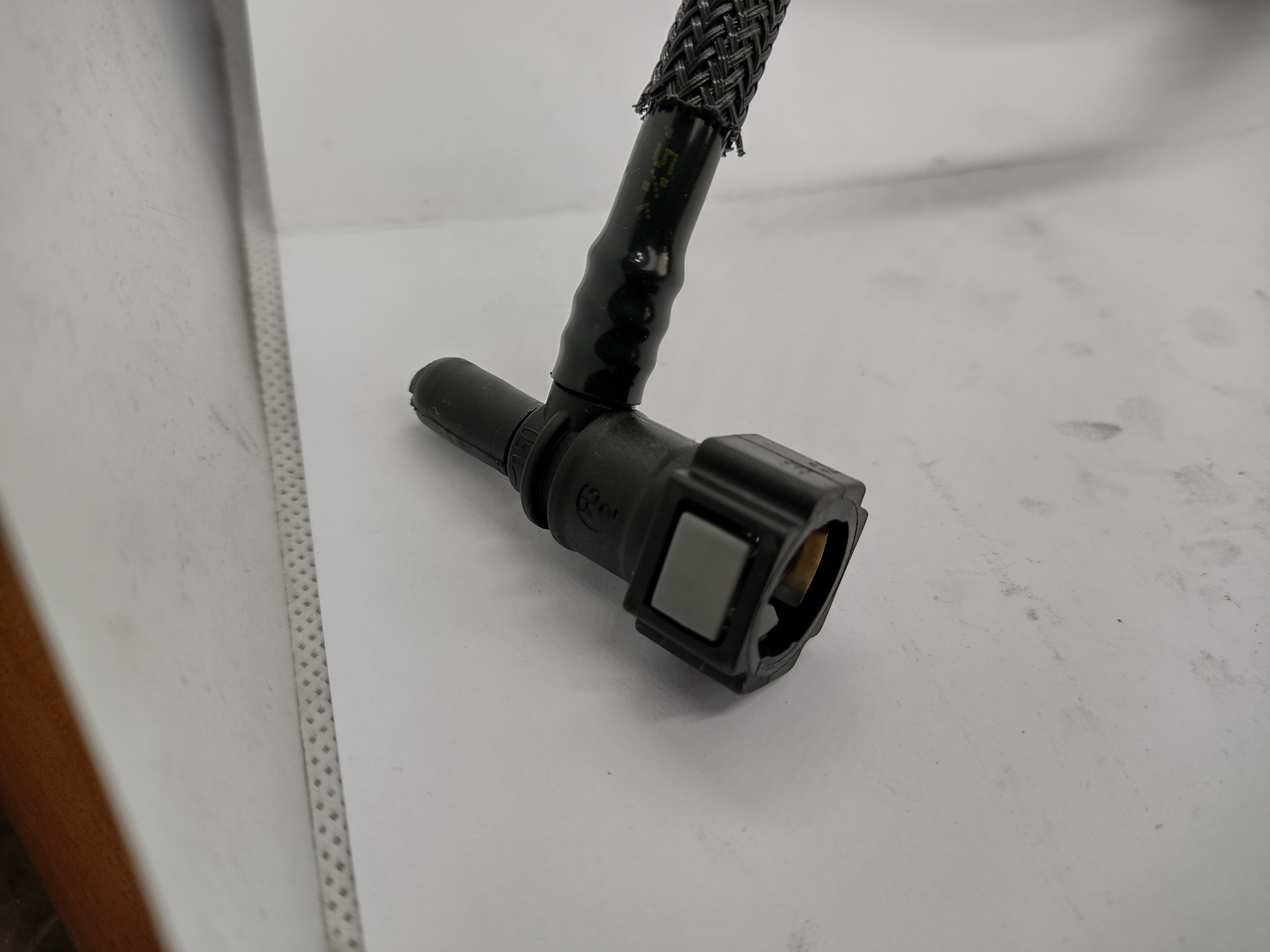 Peugeot / Citroen Leitung Schlauch 4572A9 NEU NOS NEW OEM