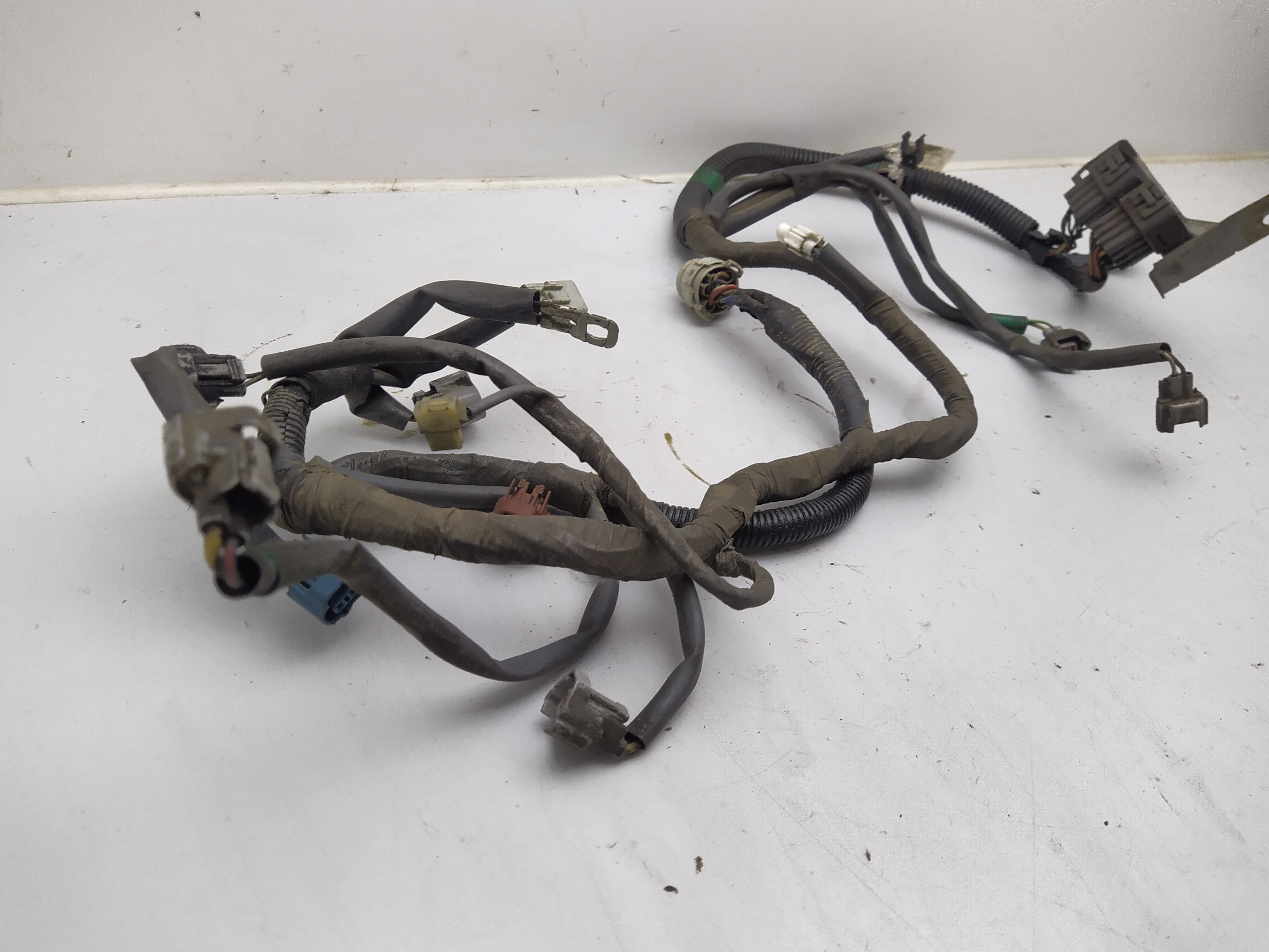 Motorkabelbaum von Subaru Legacy Outback 2.5l 150PS EJ25D