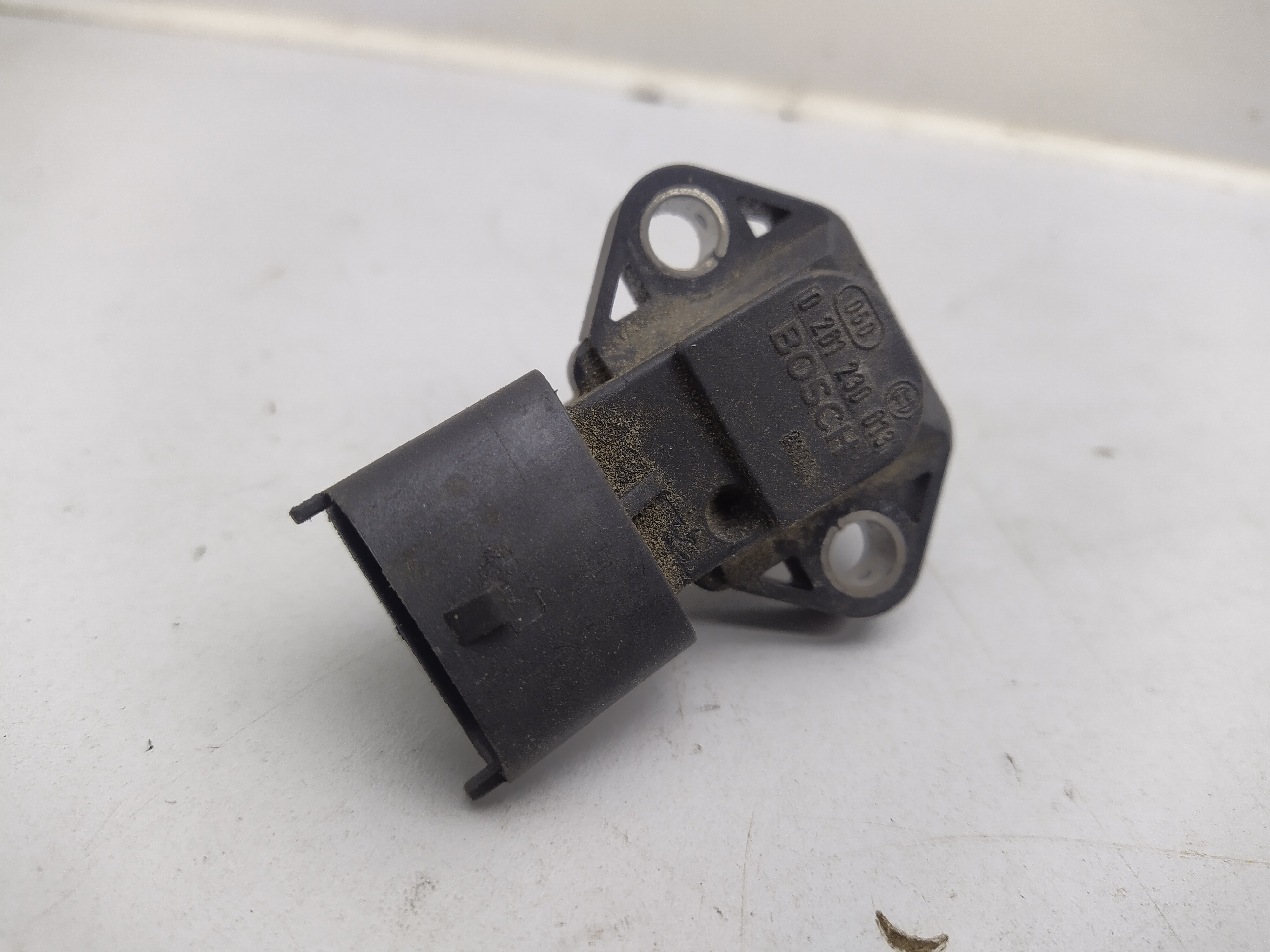 Map Sensor Bosch 0261230013 von einen Subaru Legacy III Be/bh