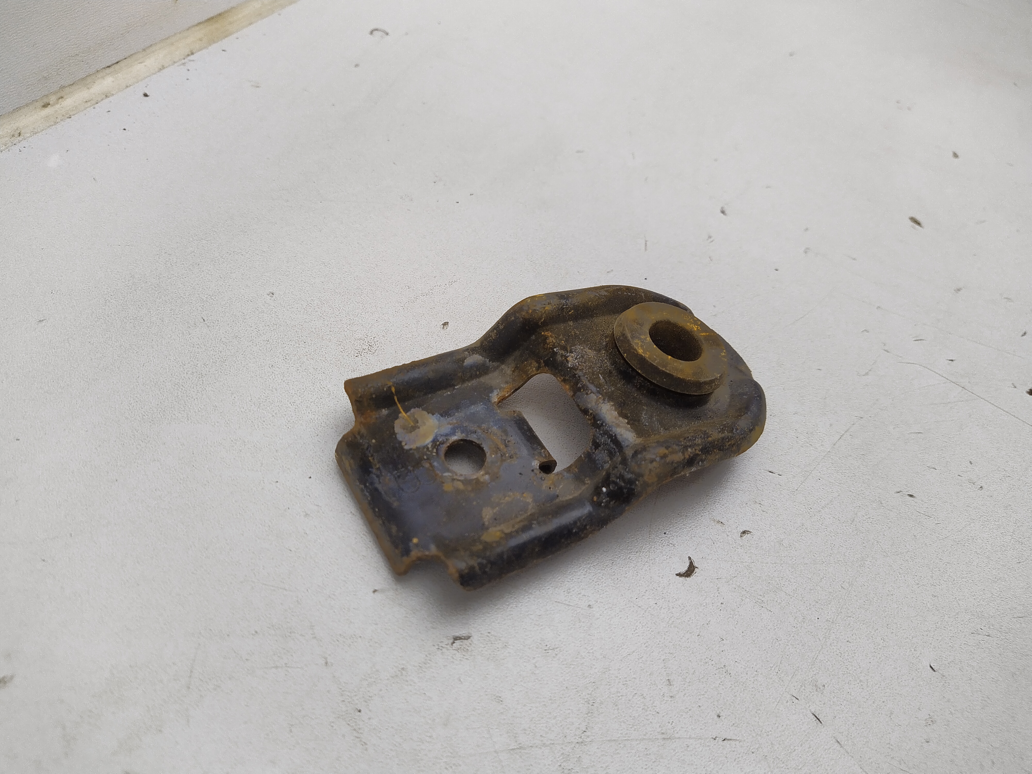 Kühlerhalter mit Gummi  von Subaru Impreza 2 GD GG Newage
