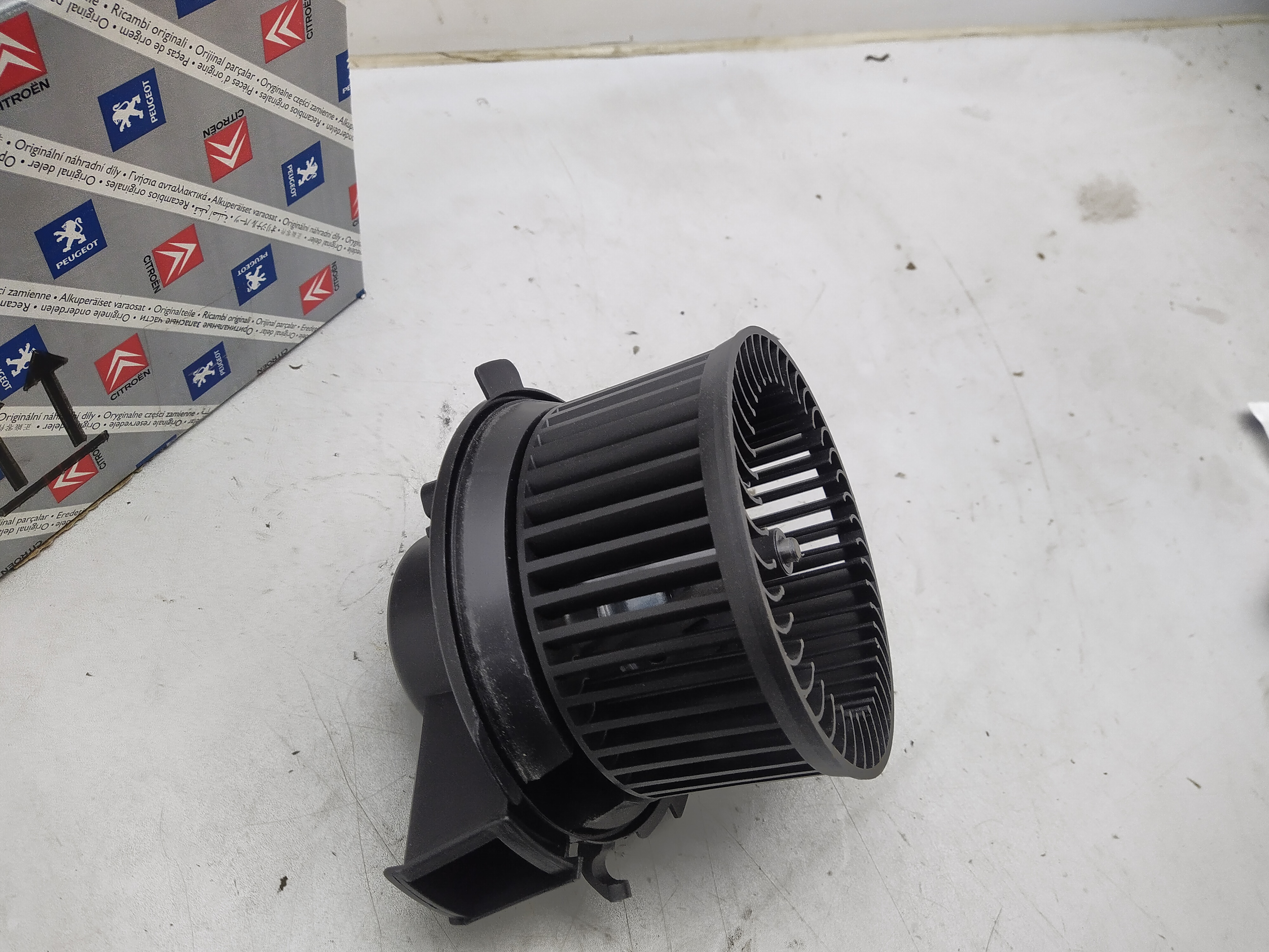 Peugeot 206 206+ GEBLÄSEMOTOR 6441J9 NEU NOS NEW
