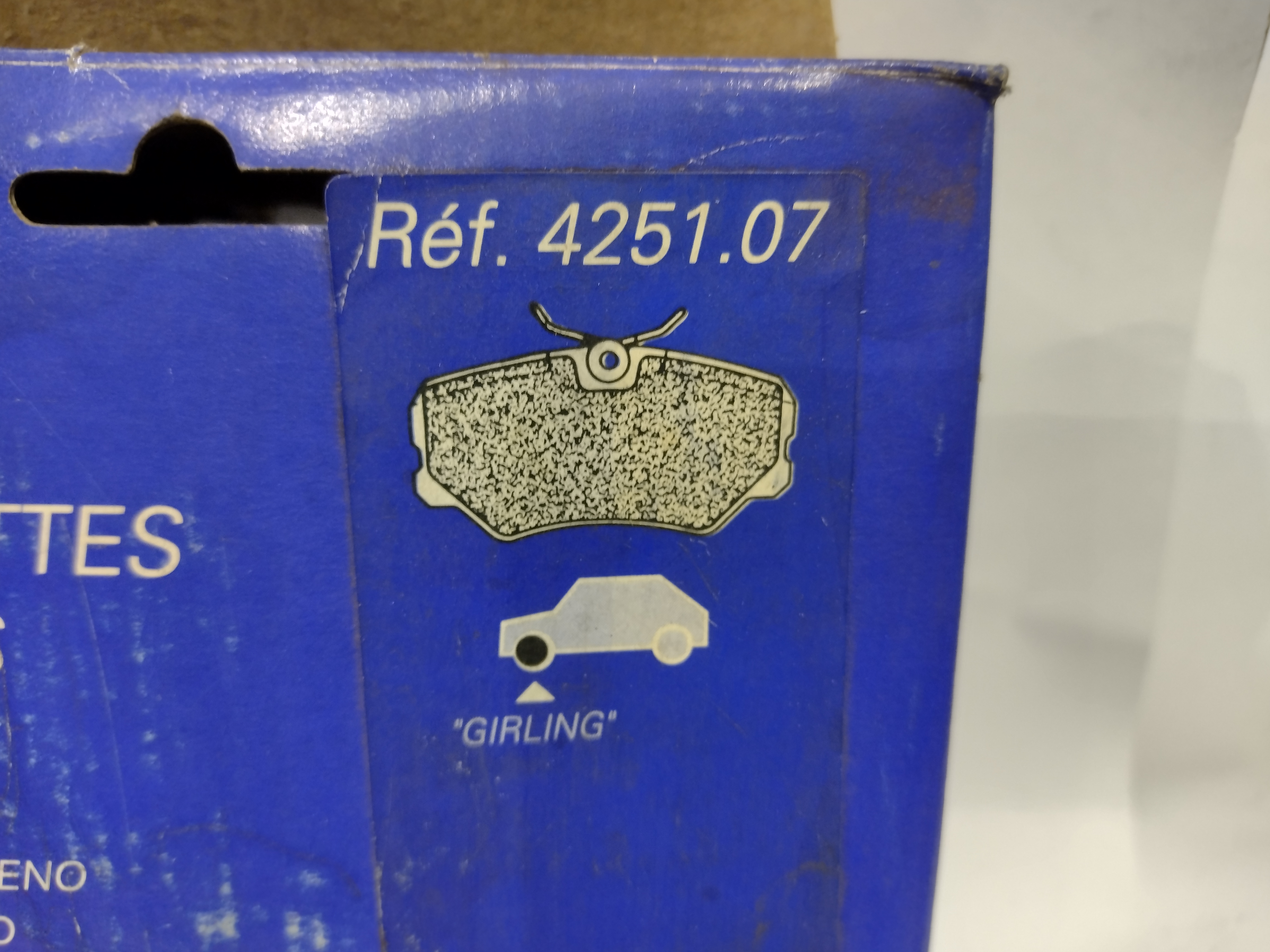 Peugeot 306 Bremsbeläge vorne (Sys.Girling) 425107 NEU NOS NEW