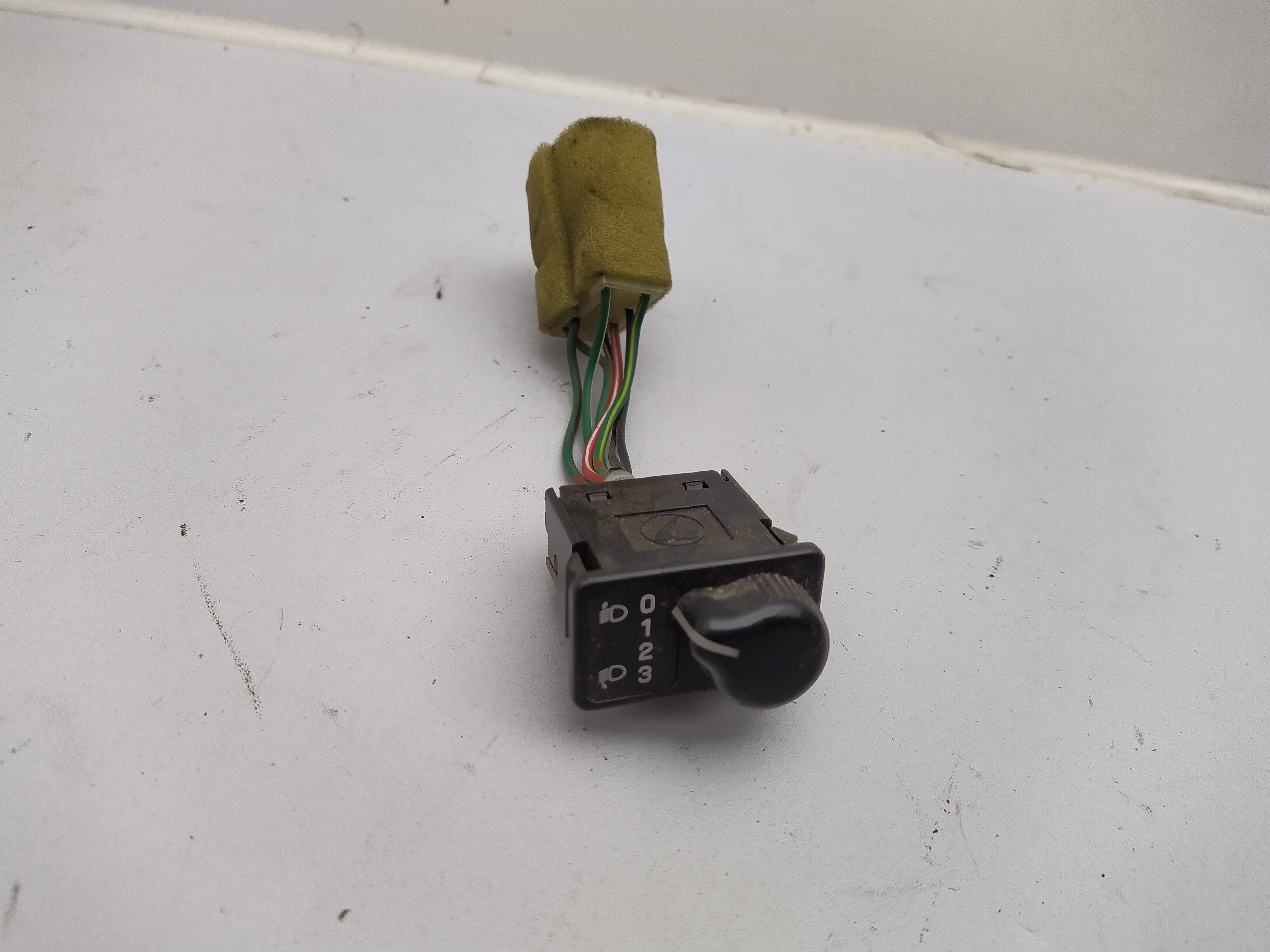 Schalter Leuchtweitenregelung Subaru Impreza GC GF 97-00 Forester SF