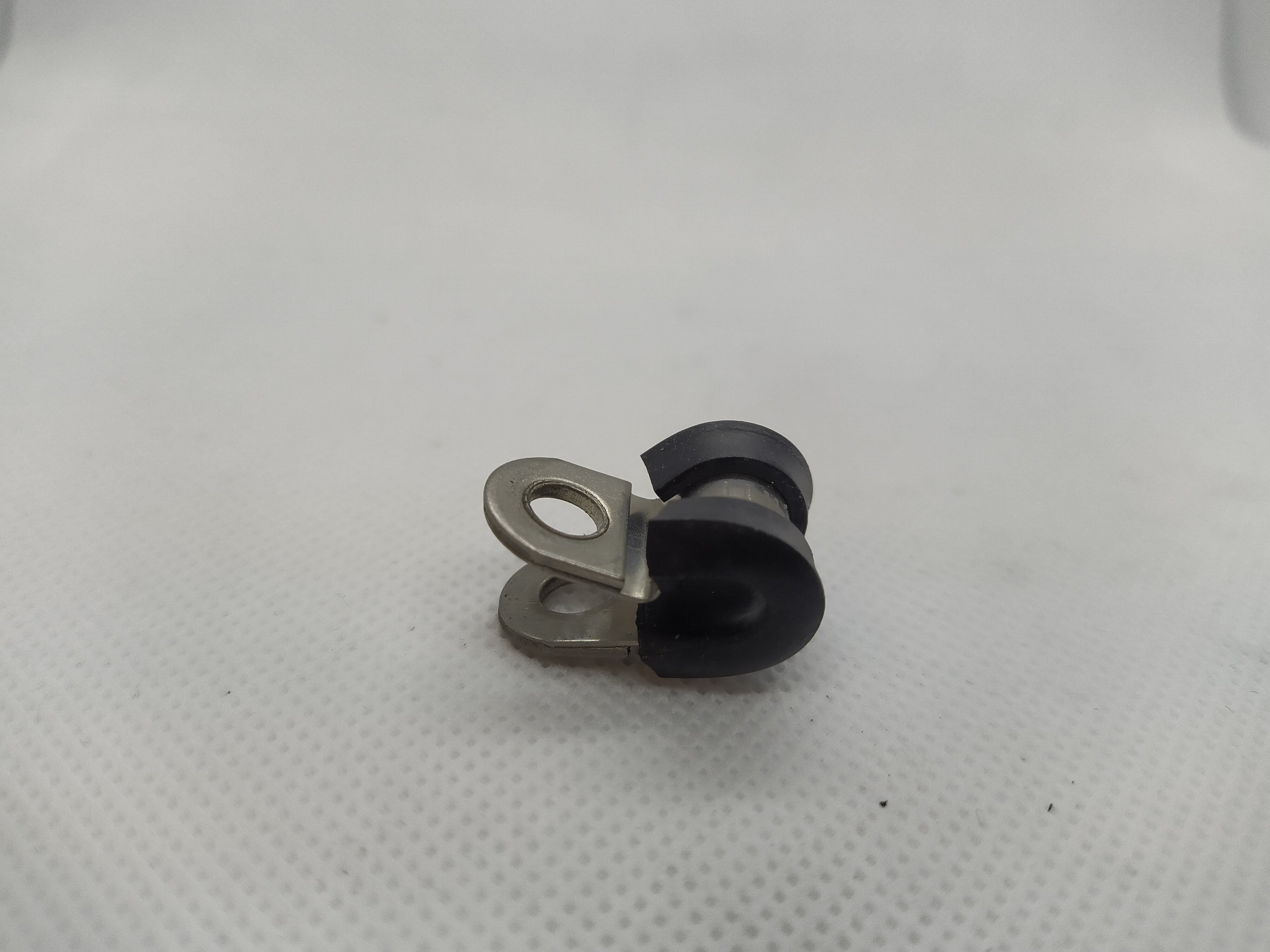 5mm gepolsterte Schlauchbefestigungsschlaufe Schlauchklemme aus Edelstahl V2A