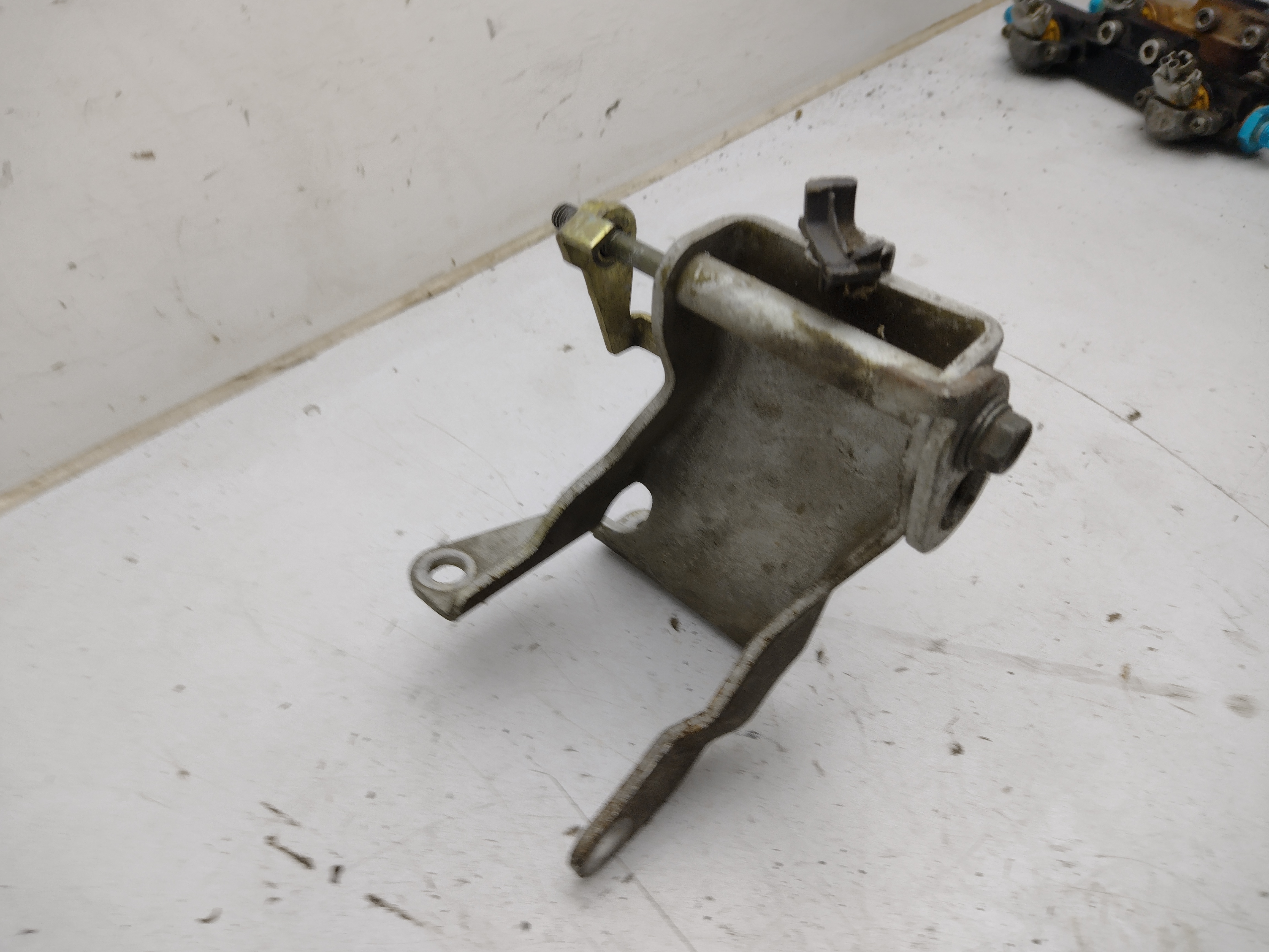 Lichtmaschinenhalter für ohne AC von Subaru Impreza GC8 GF8