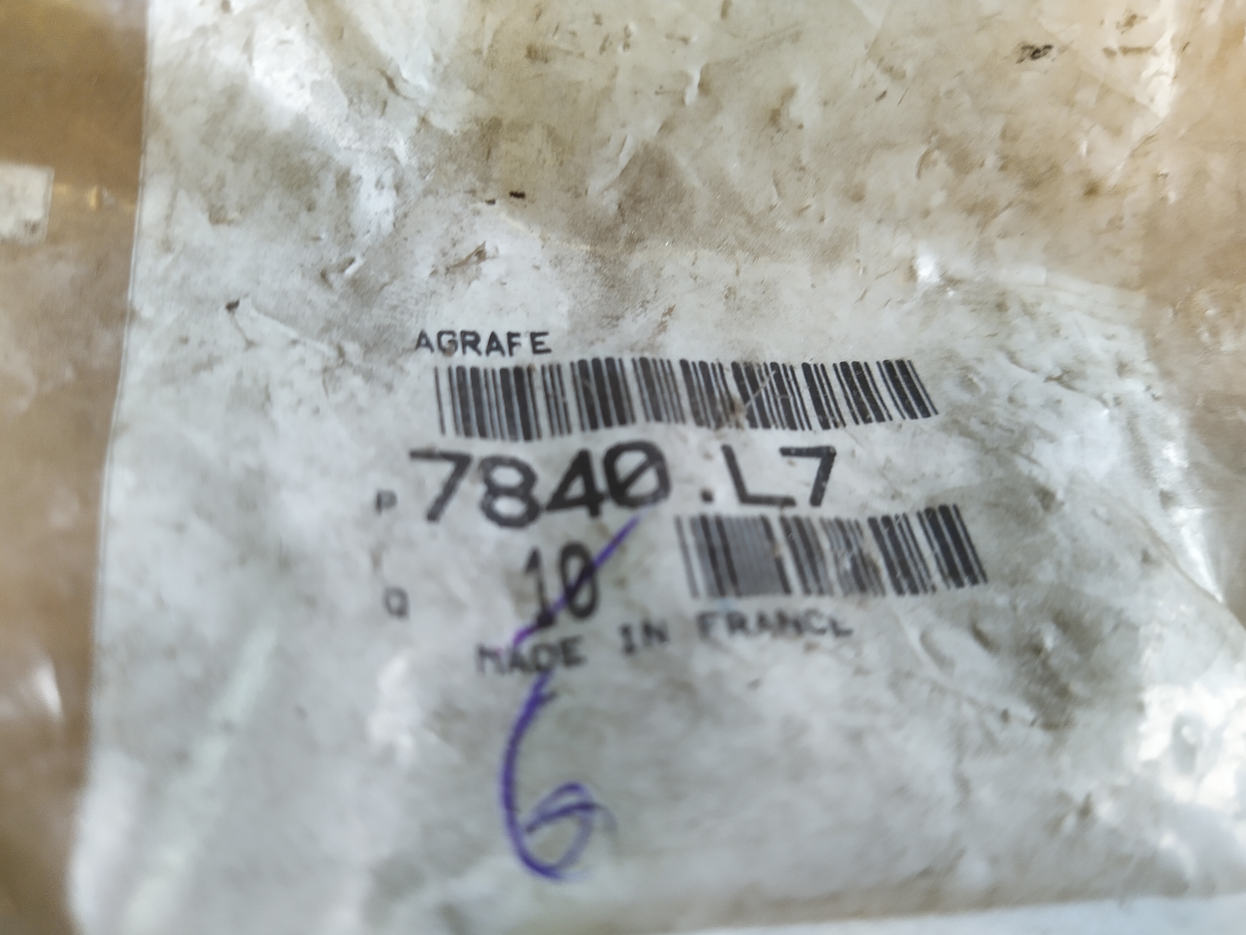 Citroen / Peugeot KLAMMER 7840L7 NEU NOS