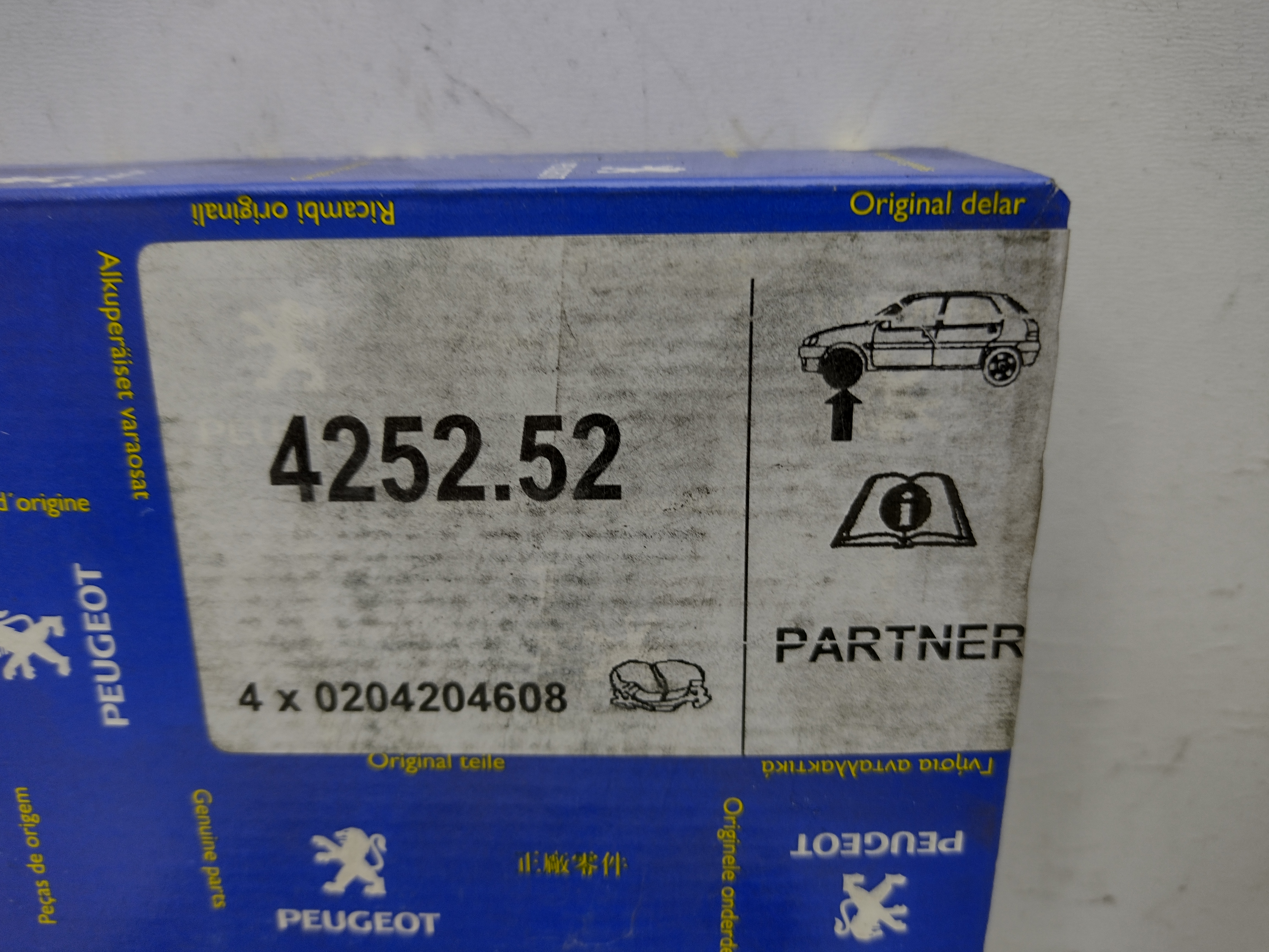Peugeot Partner / Citroen Bremsbeläge vorne (Sys.Bosch) 425252 NOS NEW OEM
