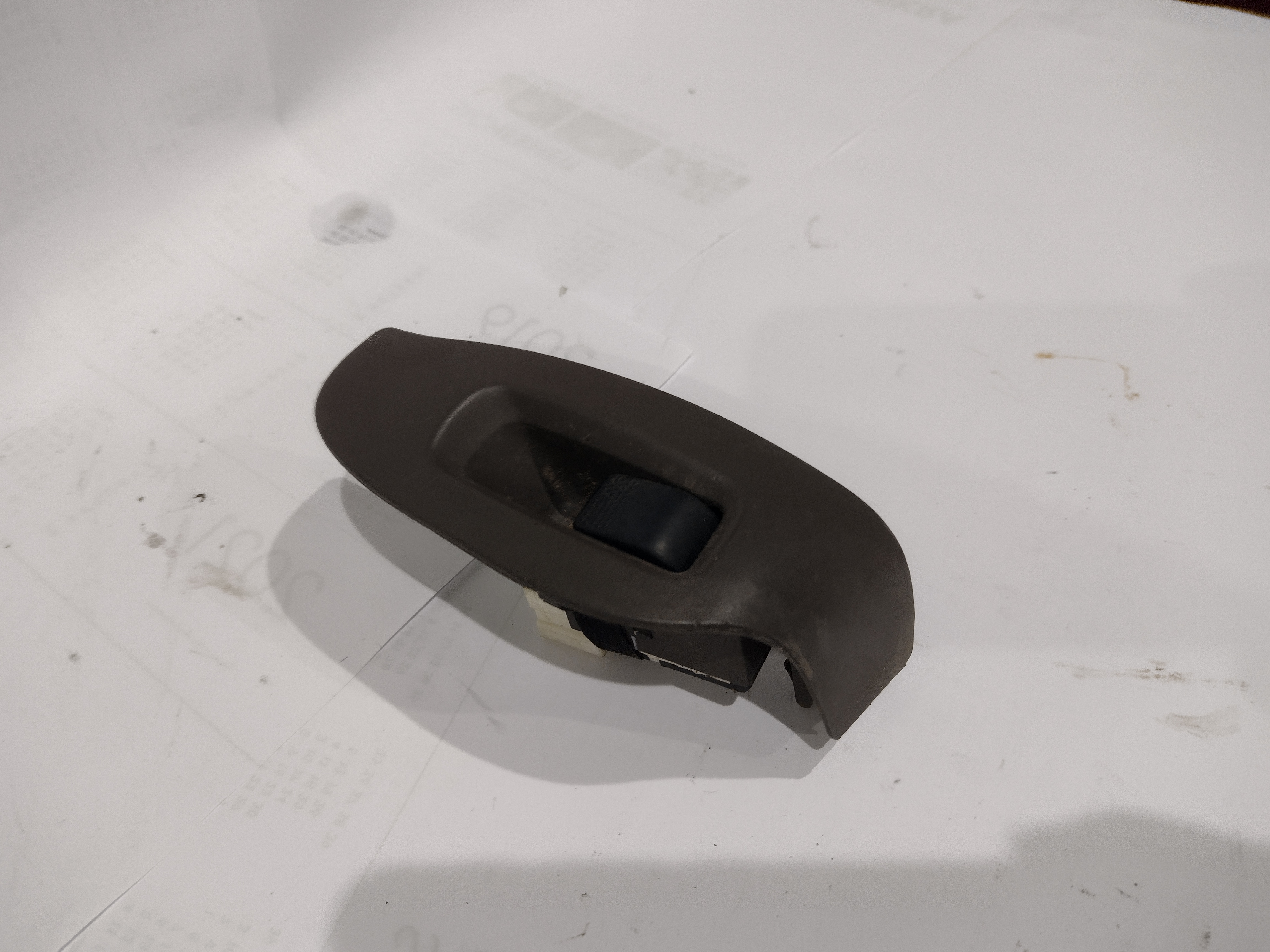 Schalter Fensterheber vorne rechts für Subaru Outback H6 Legacy BE BH 94266AE040
