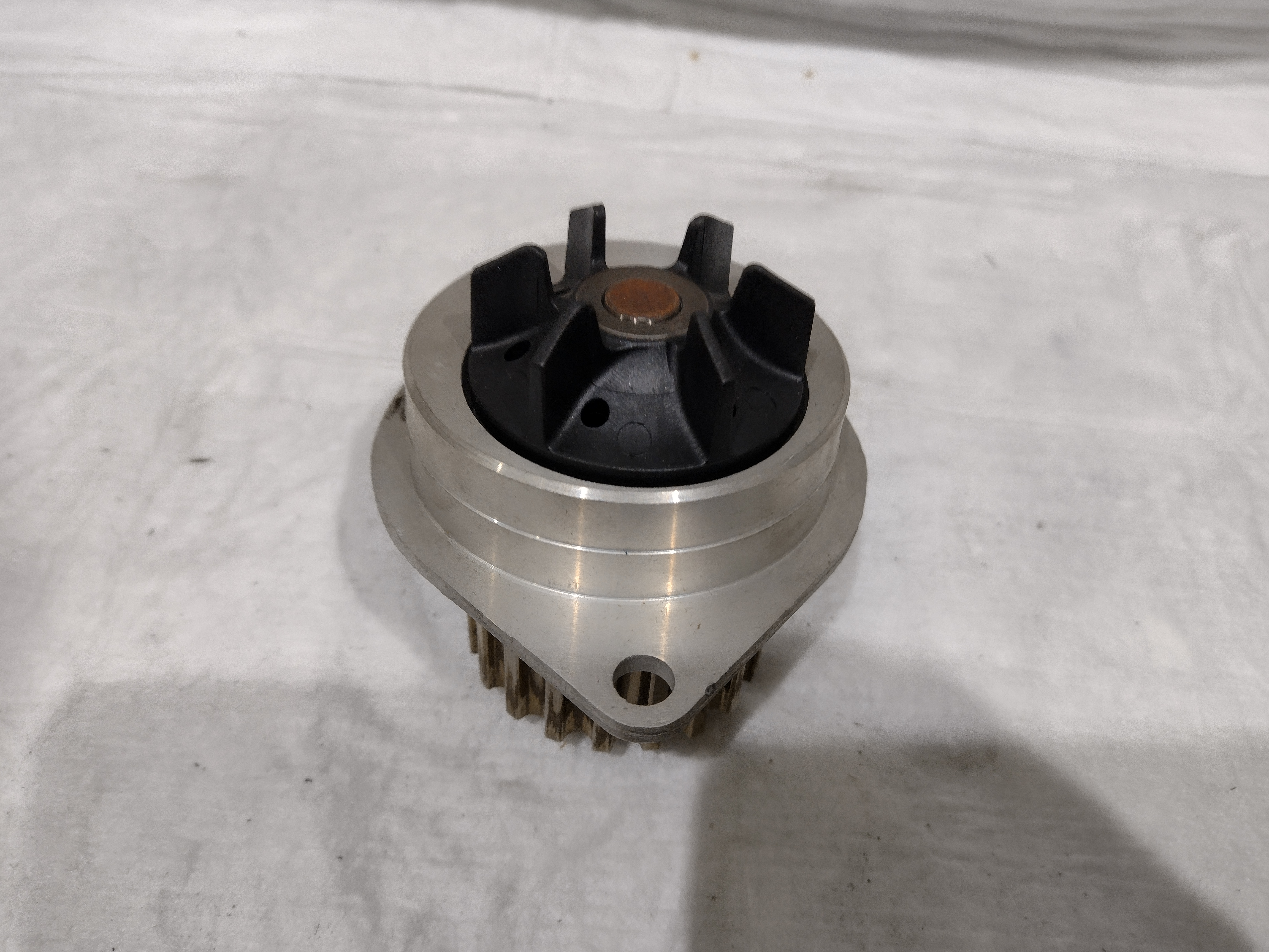 Peugeot / Citroen Wasserpumpe 1201E6 NEU NOS NEW