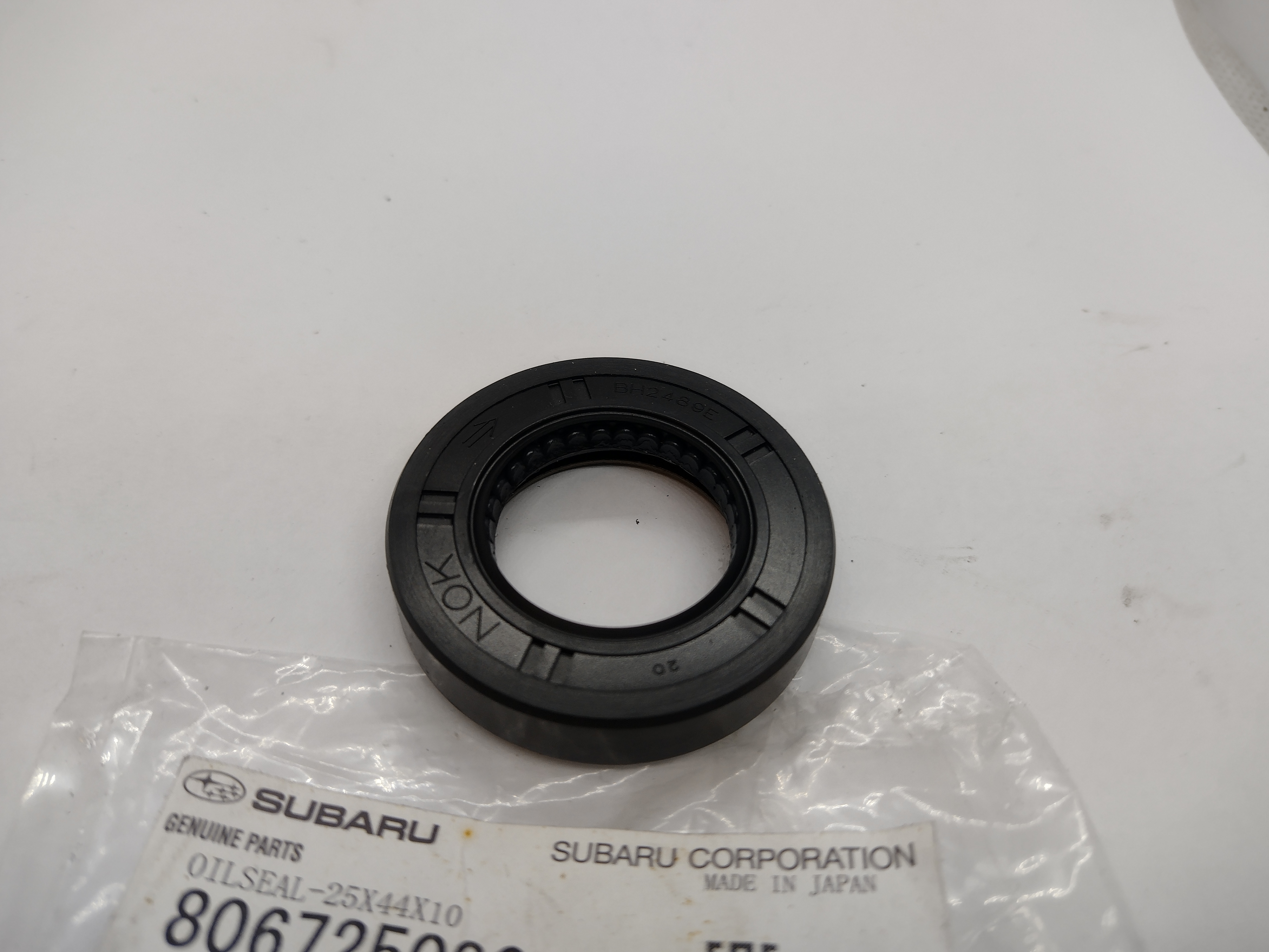 OEM Simmerring Eingangswelle für Subaru 5 Gang Getriebe 806725090