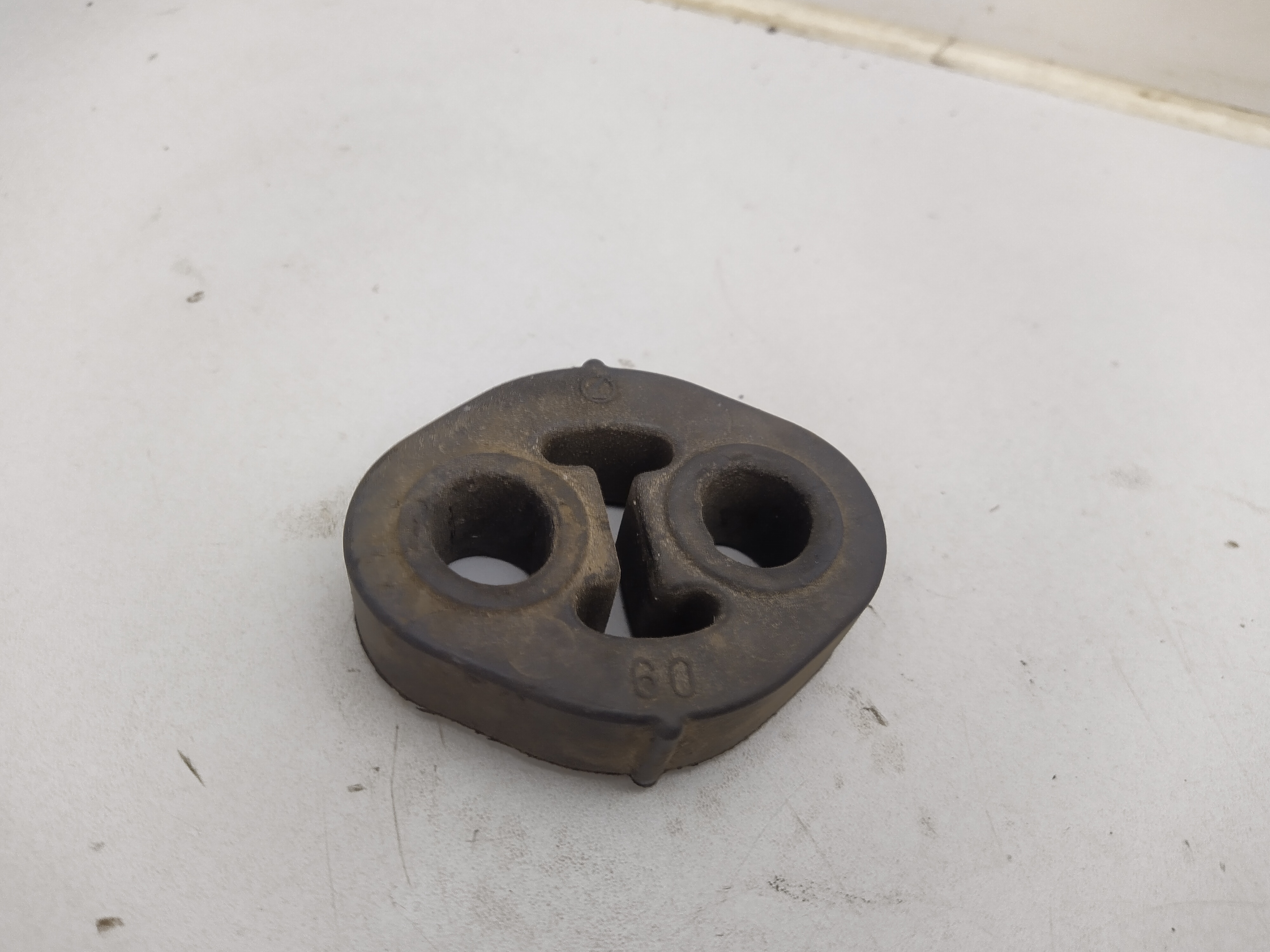 Auspuffgummi Auspuffhalter passend für Subaru Impreza / Legacy / Forester