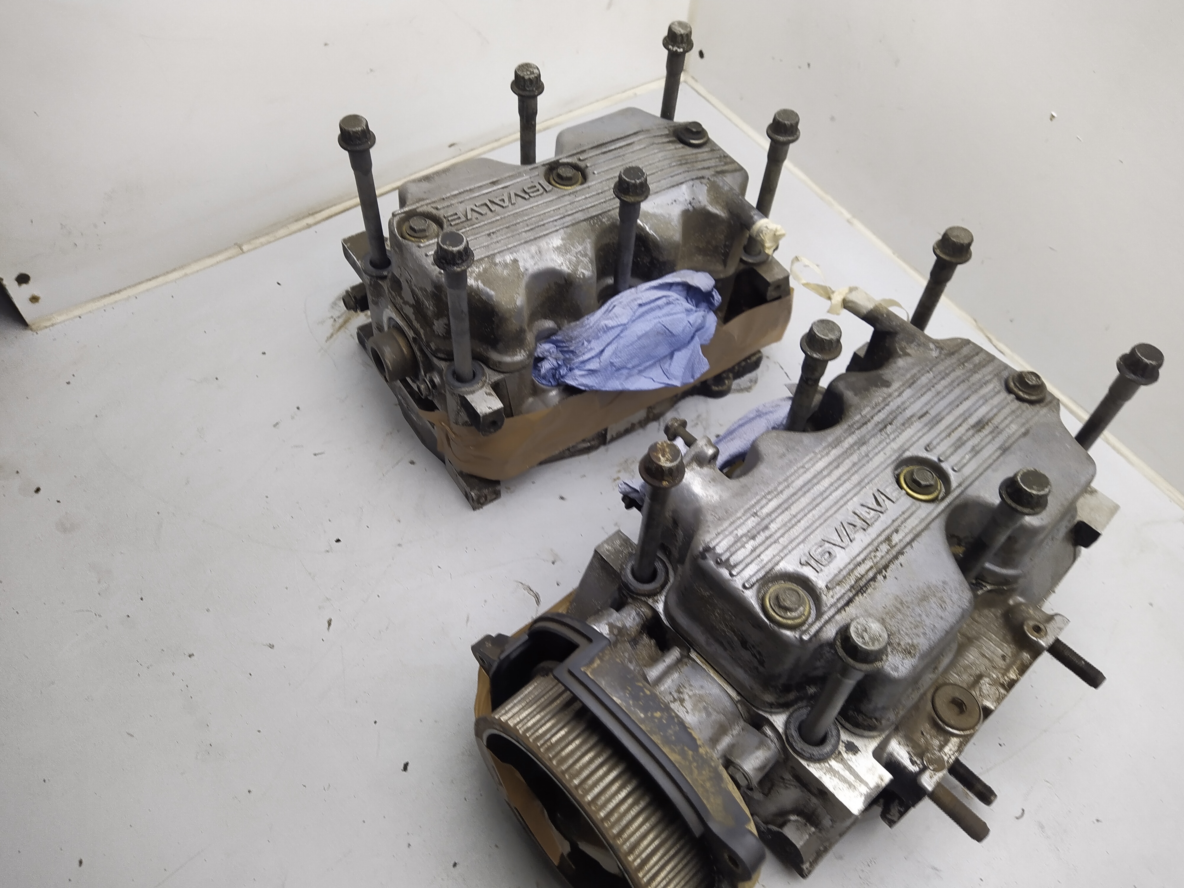 Paar Zylinderköpfe Subaru Legacy 1 BC BJF 2.0 Subaru Impreza GC GF 116PS